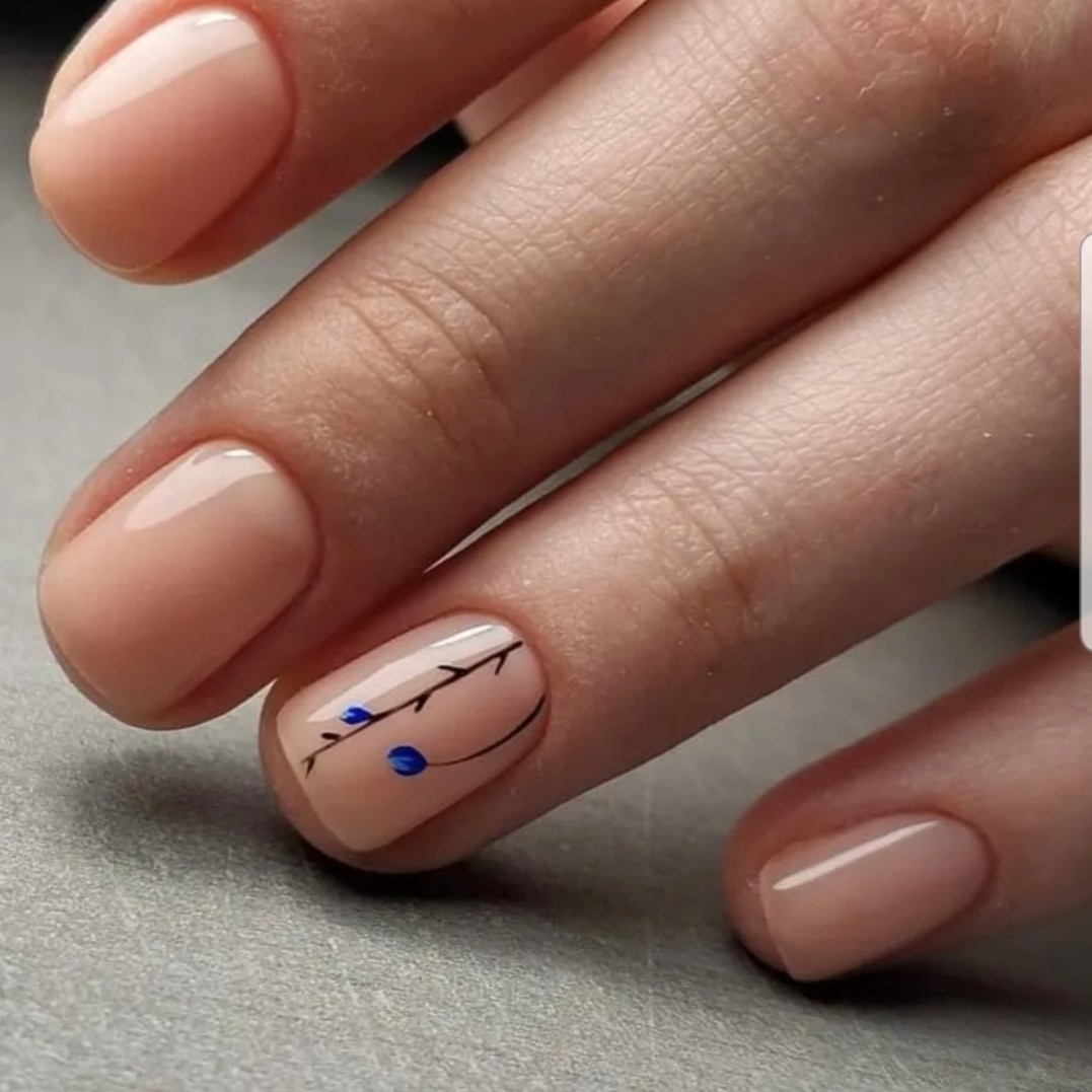 Nude tonda minimal tasarım tırnak